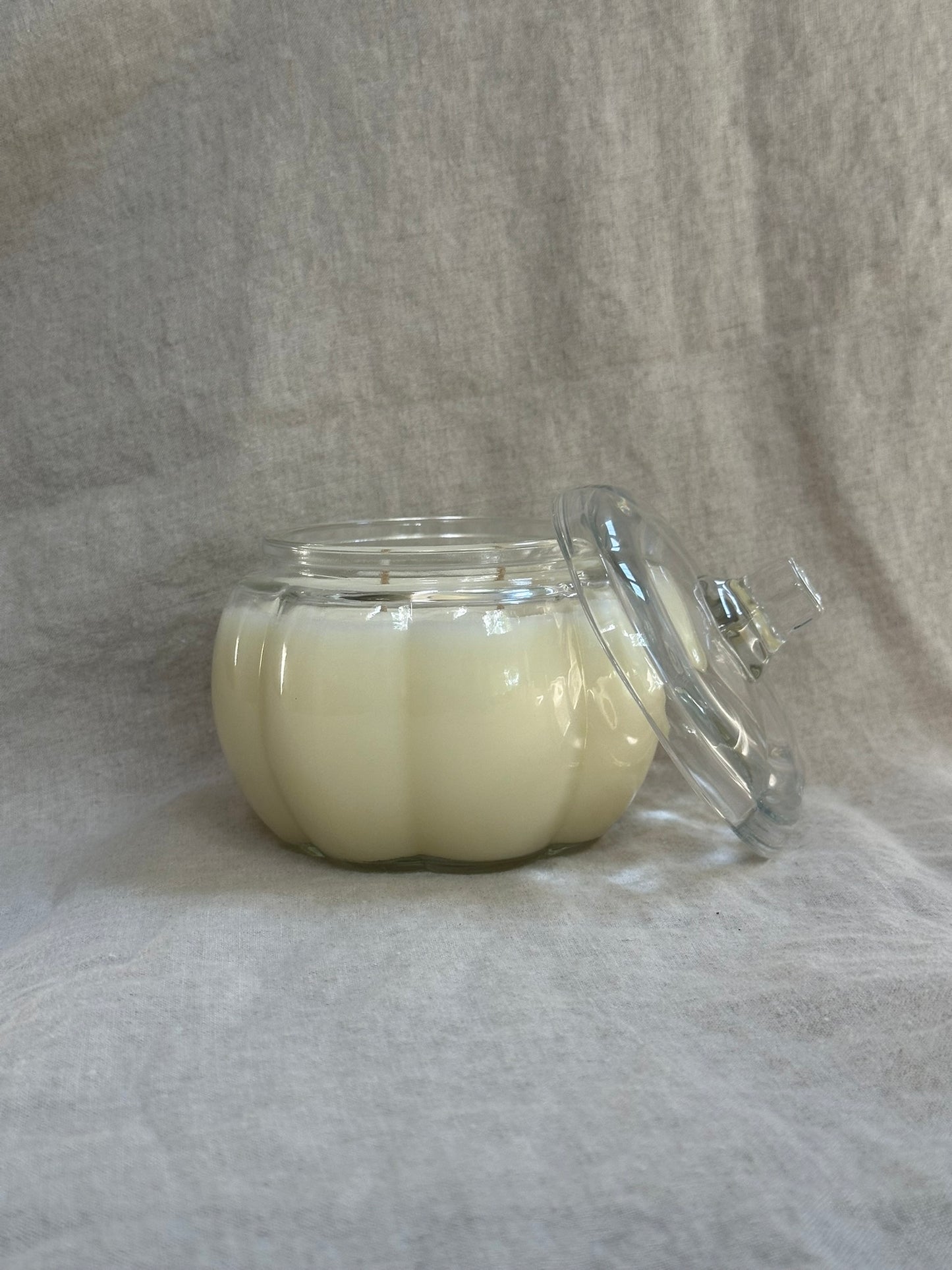 WHITE PUMPKIN GLASS PUMPKIN CANDLE, DOUBLE WICK